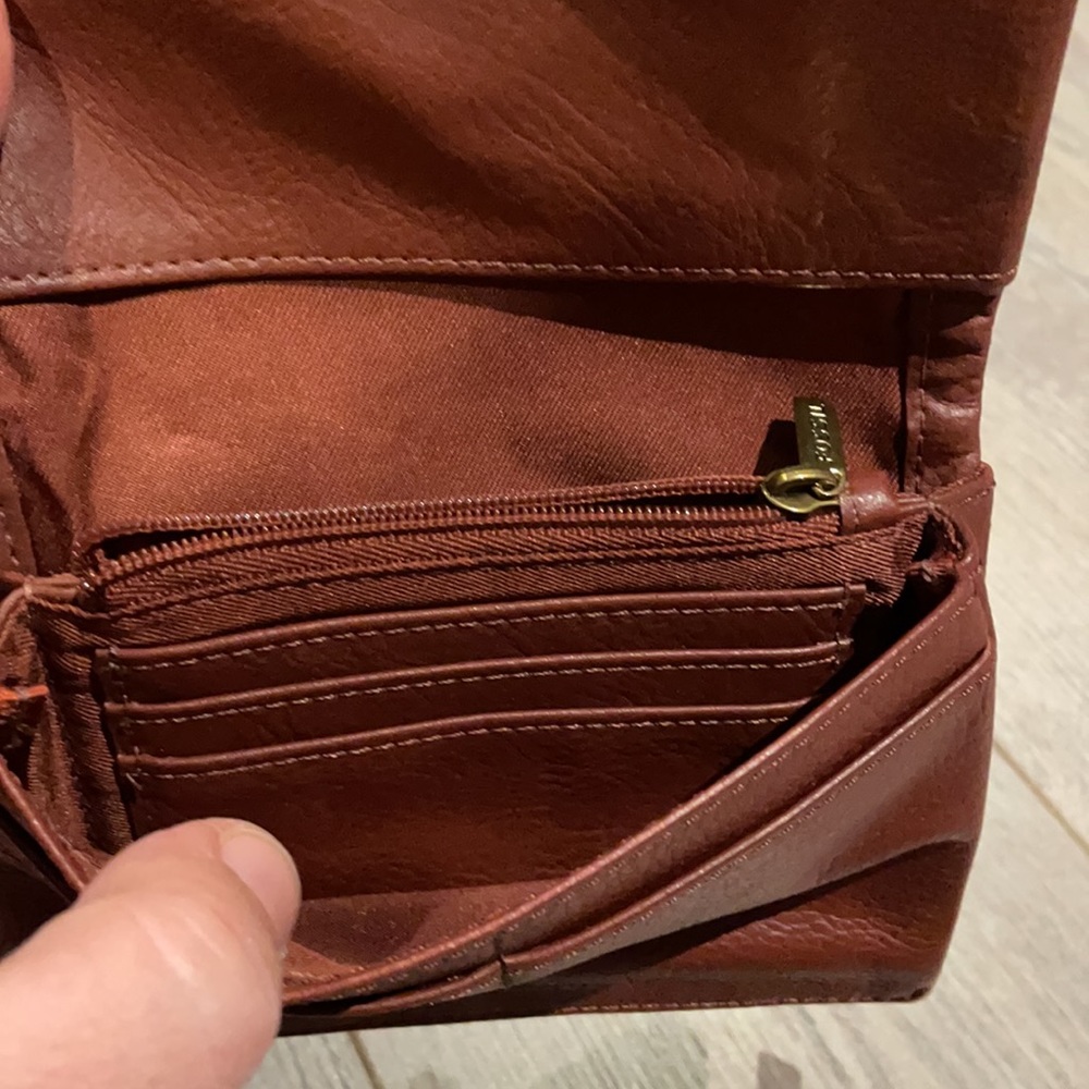 Fossil Wallet - Picture 3 of 6